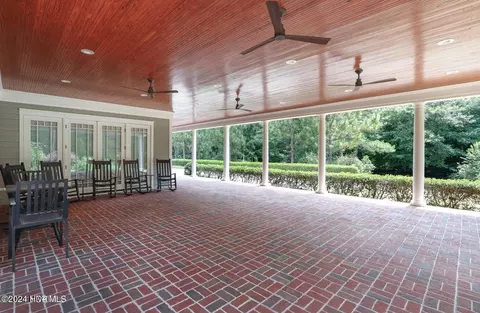 Exterior - 215 Inverrary Rd, Pinehurst, NC 28374 photo 5 of 15