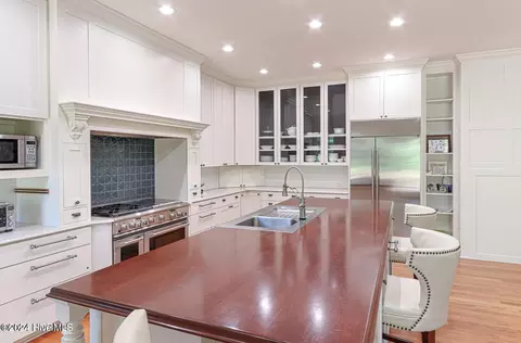 Kitchen - 215 Inverrary Rd, Pinehurst, NC 28374 photo 2 of 5