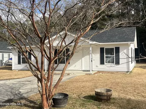 313 Church Rd, Havelock, NC 28532