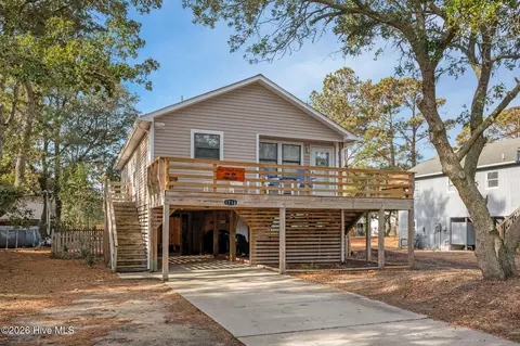 1718 Sea Swept Rd, Kill Devil Hills, NC 27948