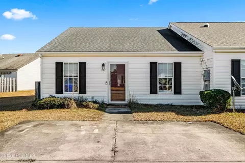 222 John Ct, Havelock, NC 28532