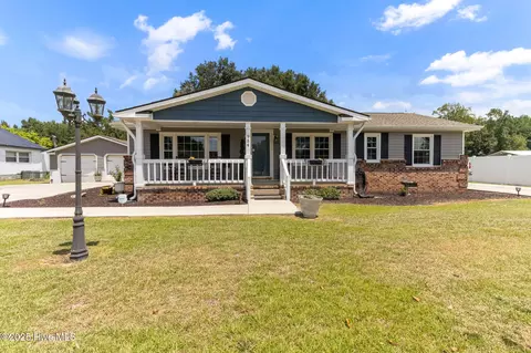 954 Hezekiah Rd, Pembroke, NC 28372