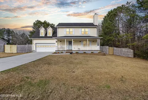 107 Littleleaf Ct, Jacksonville, NC 28540