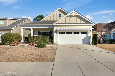 6071 Chancellorsville Dr, Wilmington, NC 28409