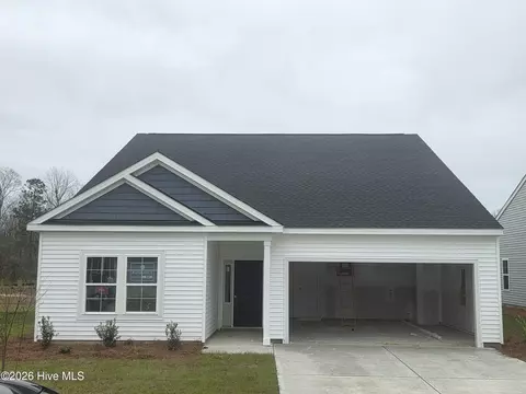 830 Schoolfield Dr, Sneads Ferry, NC 28460