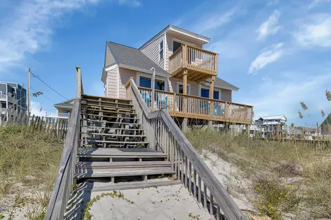 194 Topsail Rd, North Topsail Beach, NC 28460