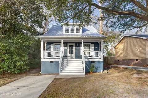 907 N 11th St, Wilmington, NC 28401