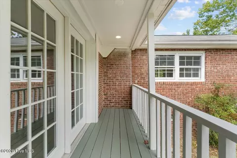 119 Bluebird Ln, West End, NC 27376 photo 10