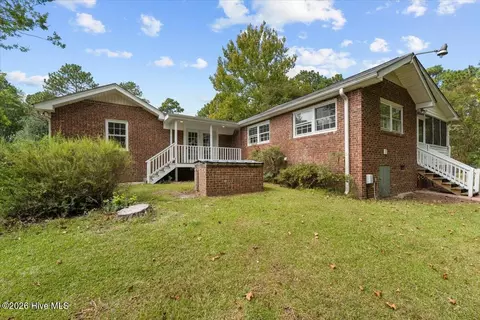119 Bluebird Ln, West End, NC 27376 photo 7