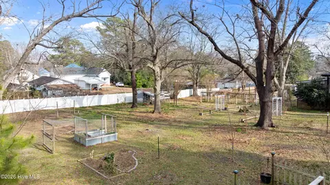 123 E College St, Mount Olive, NC 28365 photo 42