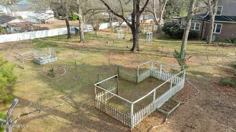 123 E College St, Mount Olive, NC 28365 photo 41