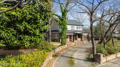 123 E College St, Mount Olive, NC 28365 photo 36