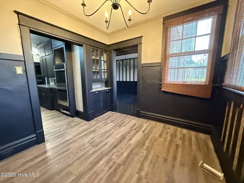123 E College St, Mount Olive, NC 28365 photo 16