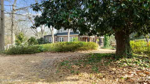 123 E College St, Mount Olive, NC 28365 photo 39