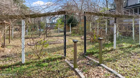 123 E College St, Mount Olive, NC 28365 photo 48