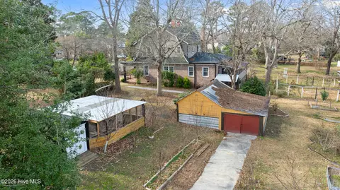 123 E College St, Mount Olive, NC 28365 photo 59