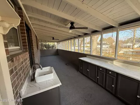 123 E College St, Mount Olive, NC 28365 photo 28