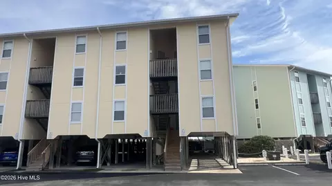 918 N New River Dr #431, Surf City, NC 28445