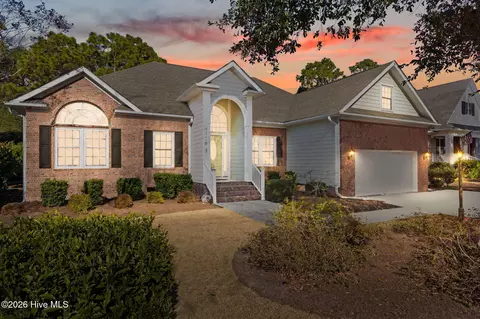 4379 Gauntlet Dr SE, Southport, NC 28461