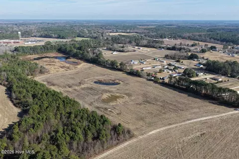 0 Center Rd, Bladenboro, NC 28320