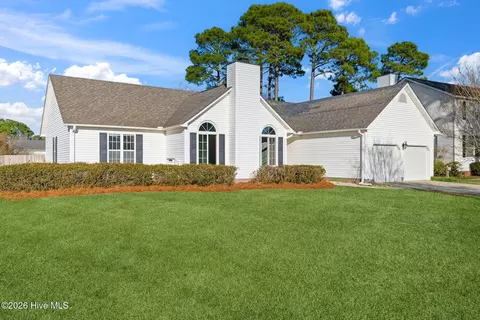 901 Sheffield Dr, Wilmington, NC 28411