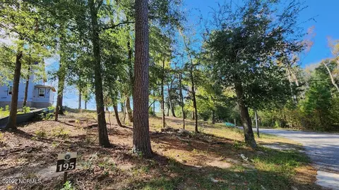 3753 White Cliffs Dr, Castle Hayne, NC 28429