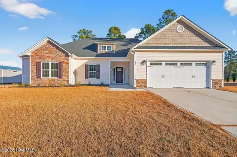 174 Finch Ln, New Bern, NC 28560