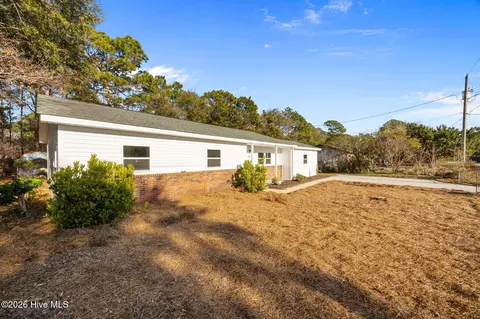 322 Lancaster Rd, Wilmington, NC 28409