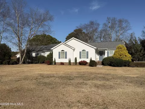 4052 Hugo Rd, Grifton, NC 28530