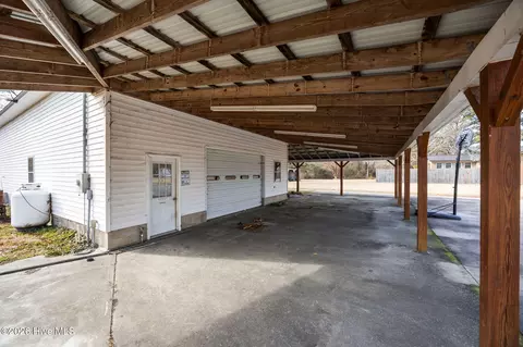 Exterior - 550 Ormondsville Rd, Hookerton, NC 28538 photo 5 of 8