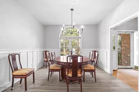 Dining - 125 Pinyon Cir, Pinehurst, NC 28374 photo 2 of 2
