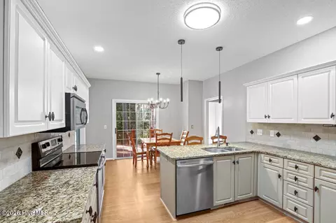Kitchen - 125 Pinyon Cir, Pinehurst, NC 28374 photo 1 of 2