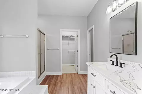 Bath - 125 Pinyon Cir, Pinehurst, NC 28374 photo 1 of 2