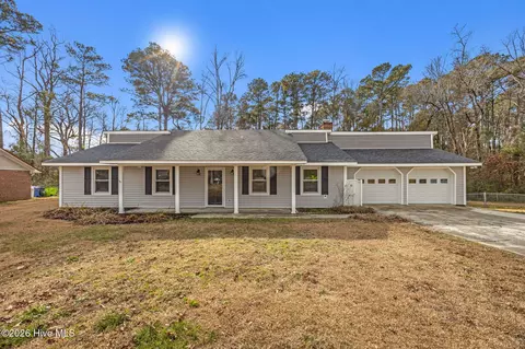 105 Bridle Ln, Havelock, NC 28532
