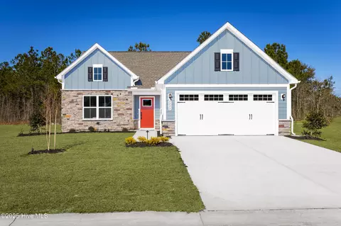 4106 Farmfield Dr, Navassa, NC 28451