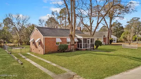 1603 Oakwood Ave, New Bern, NC 28560