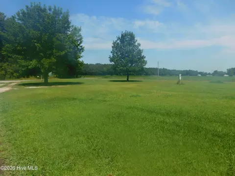 112 Prentiss Riggs Rd, Cove City, NC 28523