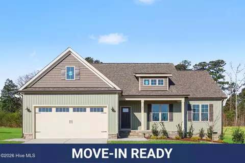 275 Tee Dr, Selma, NC 27576
