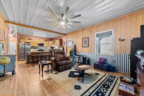 Entry Way - 4176 Jolly Rd, Ayden, NC 28513 photo 1 of 1
