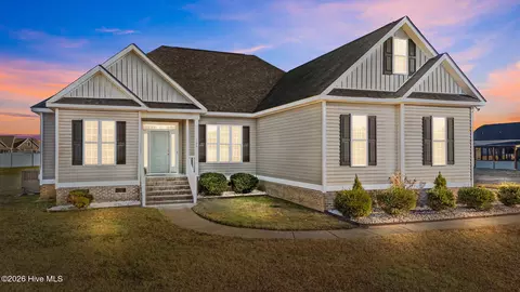 1665 Barnes Hill Church Rd, Nashville, NC 27856