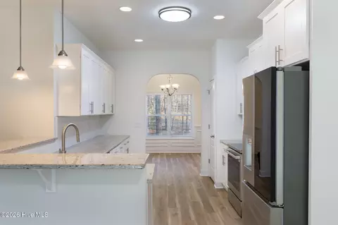 Entry Way - 600 Burning Tree Rd, Pinehurst, NC 28374 photo 4 of 6