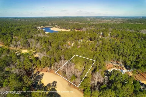 63 Chestertown Dr, Pinehurst, NC 28374 photo 2