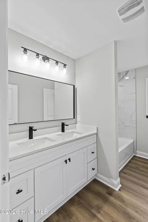 Bath - 3030 Falcon Ct, Deep Run, NC 28525 photo 1 of 4