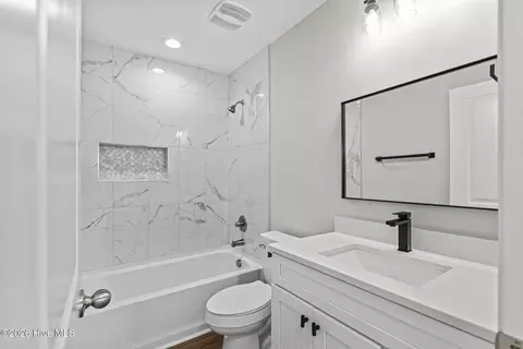 Bath - 3030 Falcon Ct, Deep Run, NC 28525 photo 4 of 4
