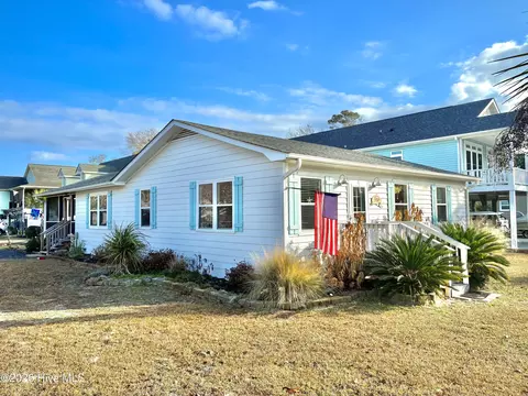 802 E Oak Island Dr, Oak Island, NC 28465