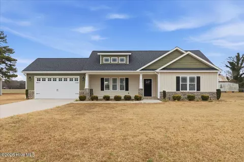 102 Arendale Dr, Goldsboro, NC 27530
