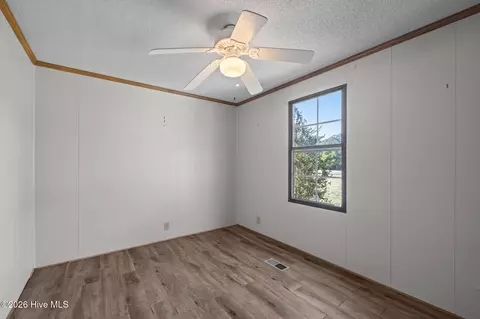Bedroom - 630 Seashore Dr, Atlantic, NC 28511 photo 7 of 10
