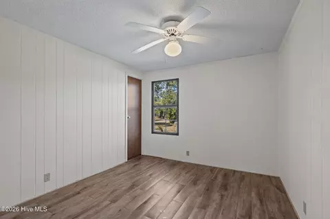 Bedroom - 630 Seashore Dr, Atlantic, NC 28511 photo 9 of 10