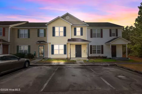 213 Blackhawk Trl, Havelock, NC 28532