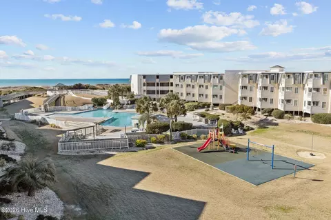 1904 E Fort Macon Rd #386, Atlantic Beach, NC 28512